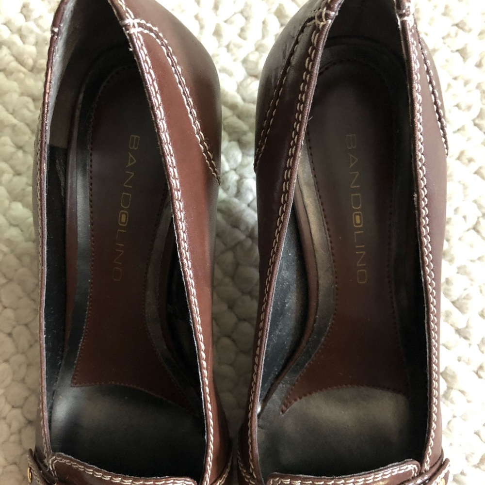 Bandilino Brown Heels - Picture 4 of 5